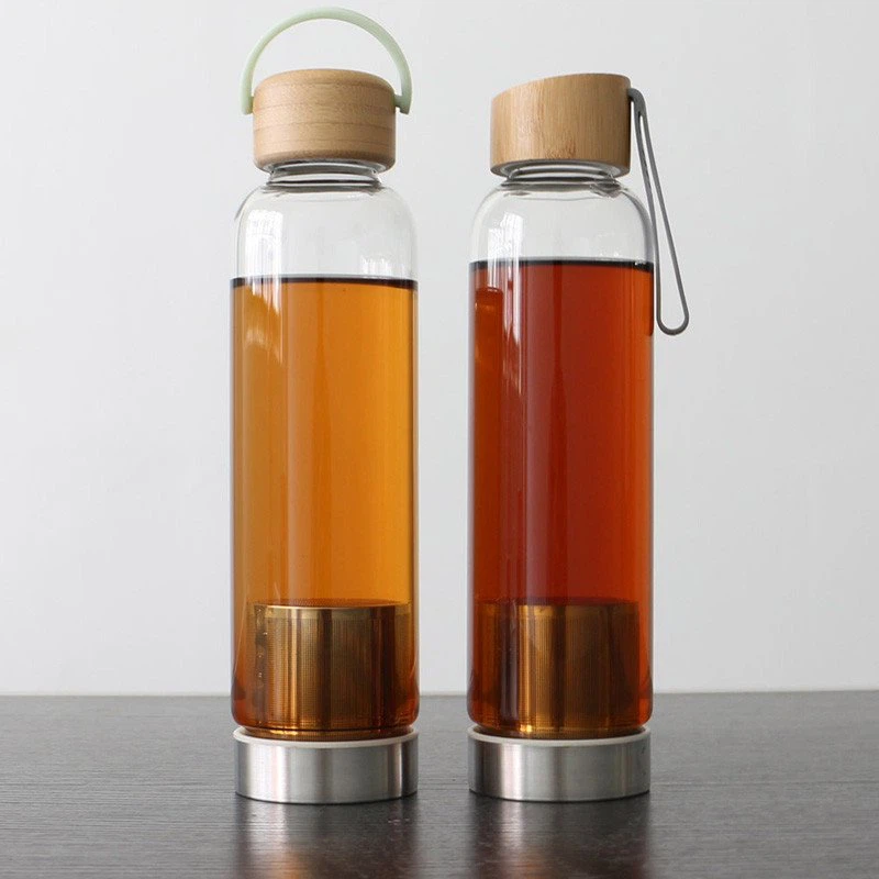 Bottiglia di vetro per l'acqua del tè